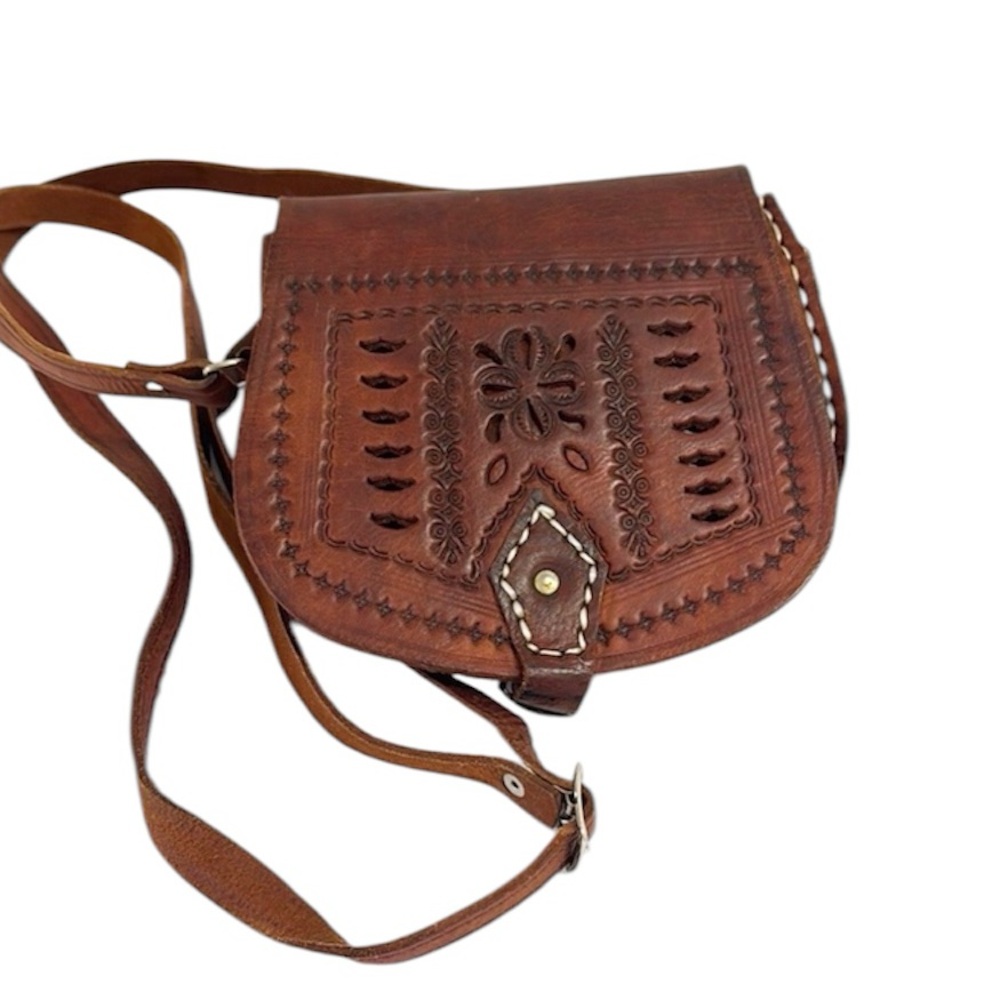 LEATHER Small Crossbody Bag Front Flap Adjustable Strap Size 6 1/4”x6 3-4”